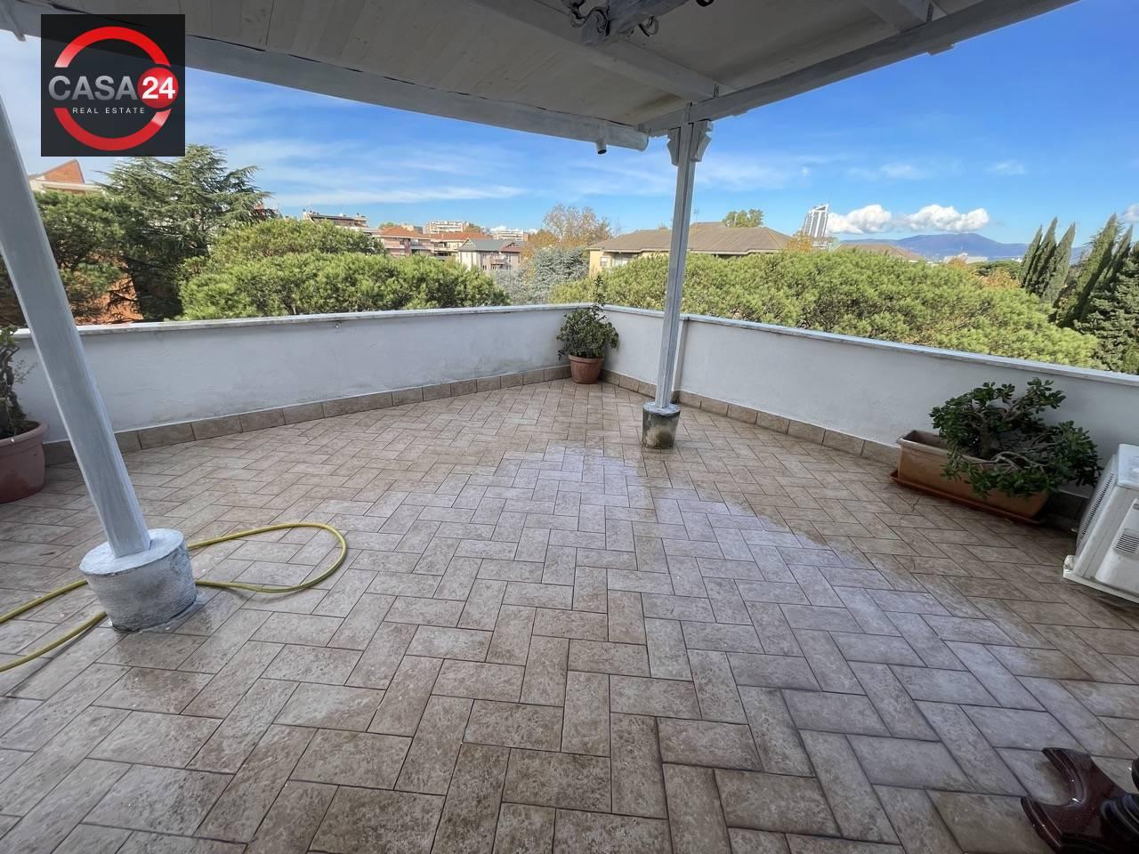 Vendita Attico, Latina foto