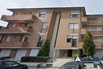 Vendita Pentavani, Pontedera