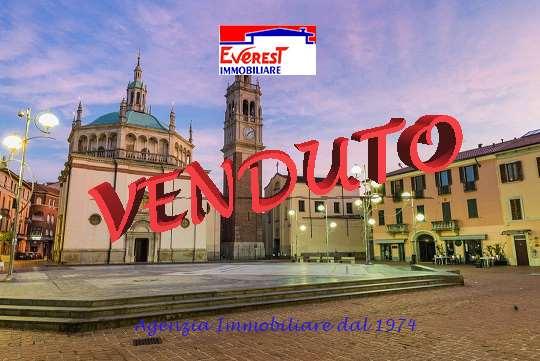 Vendita vendita, Busto Arsizio foto