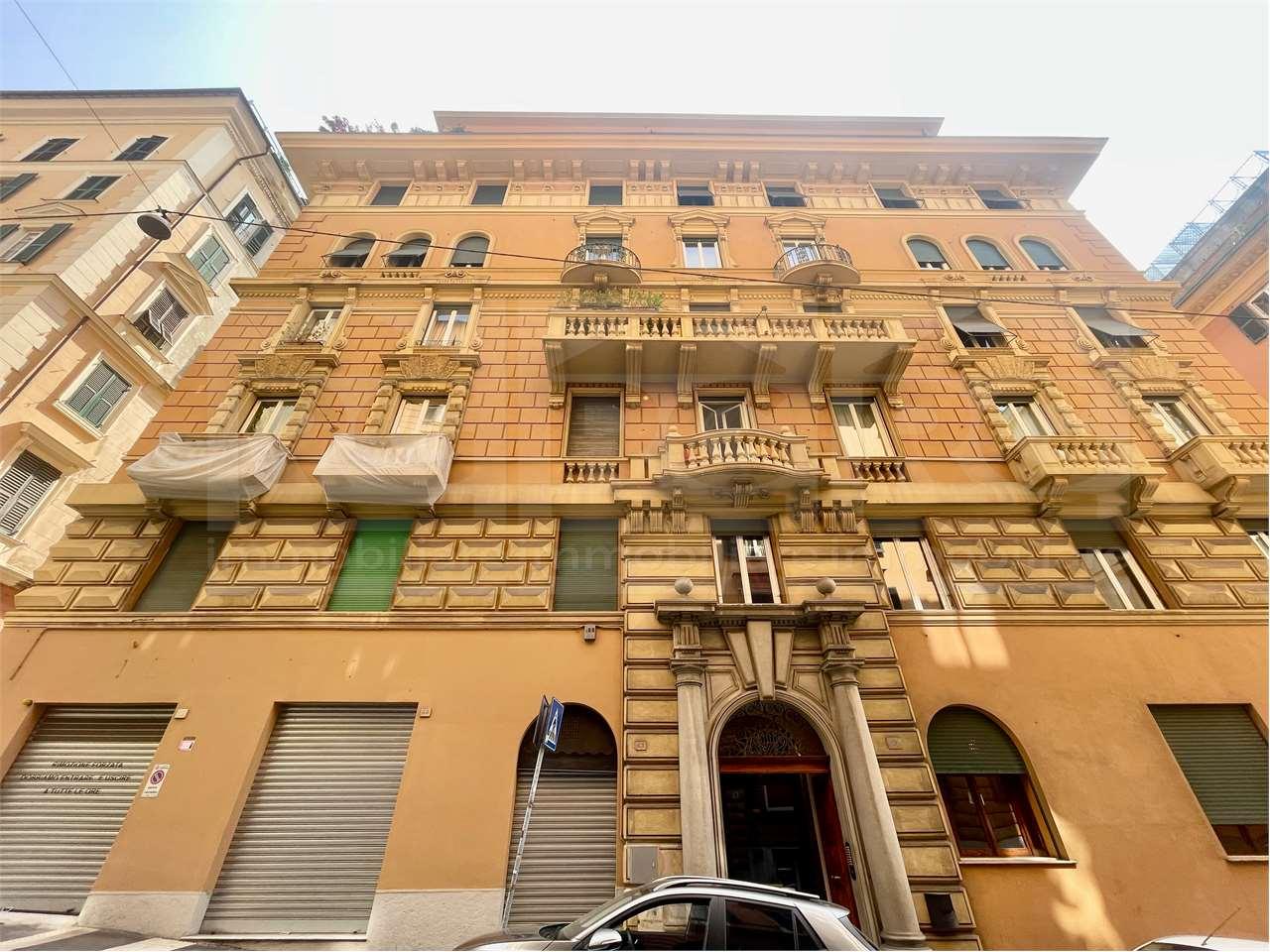 Venta vendita, Genova foto