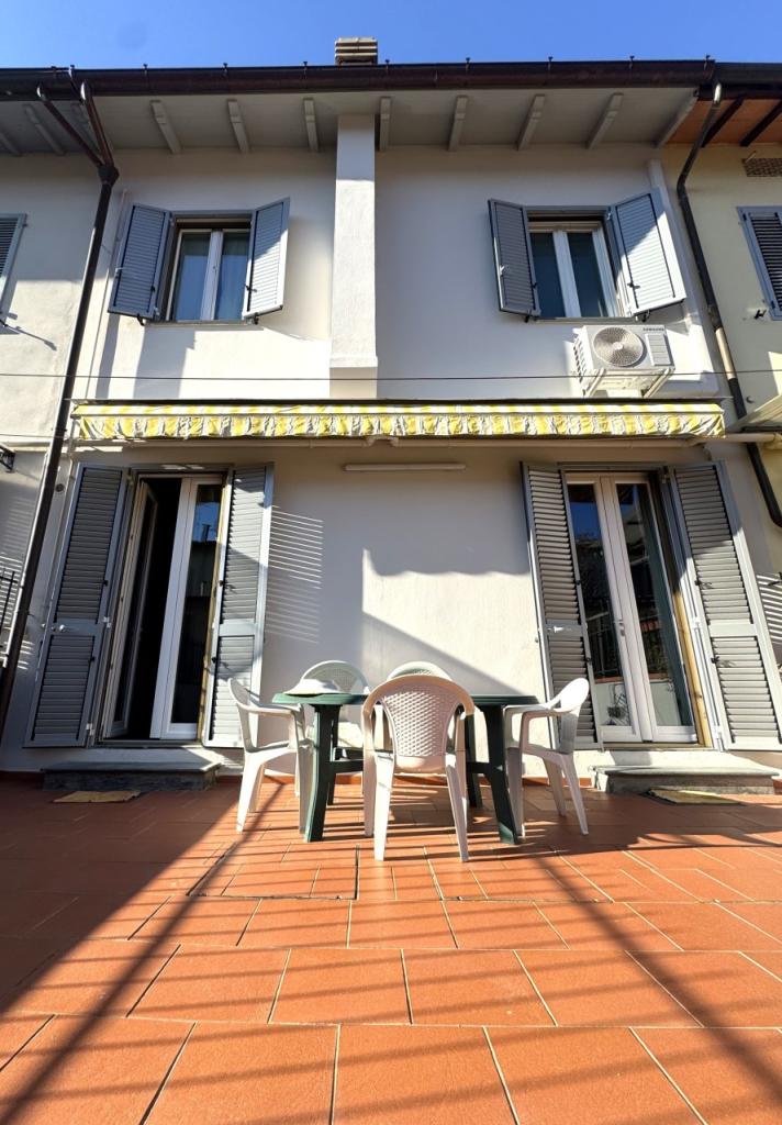 Vendita Esavani, Prato foto