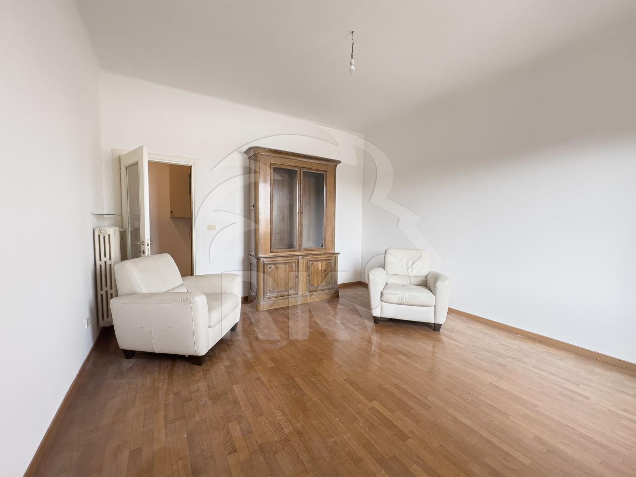 Vendita Trivani, Bologna foto
