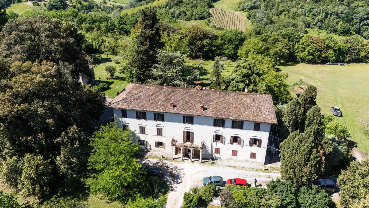 Vendita Quadrivani, Asciano foto