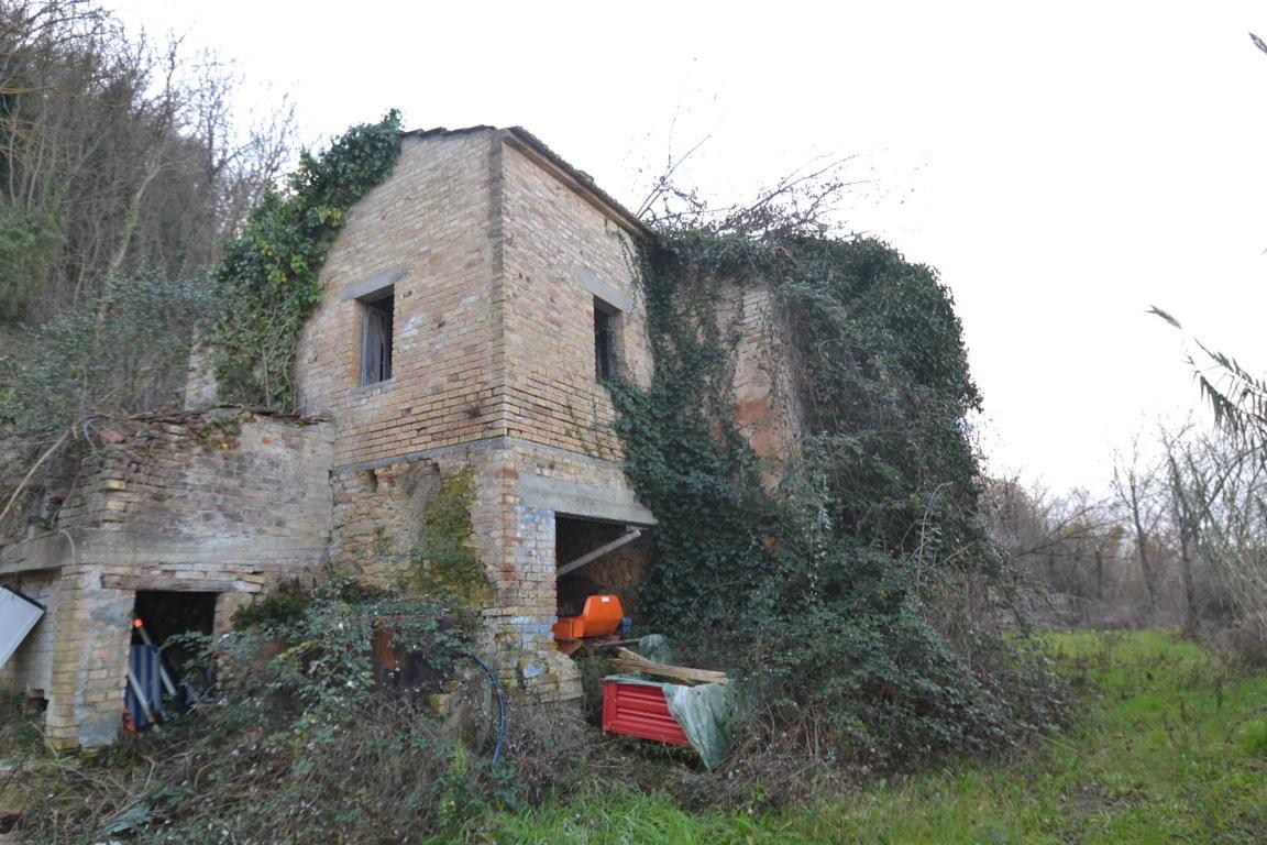 Vendita Rustico, Montefiore dell'Aso foto