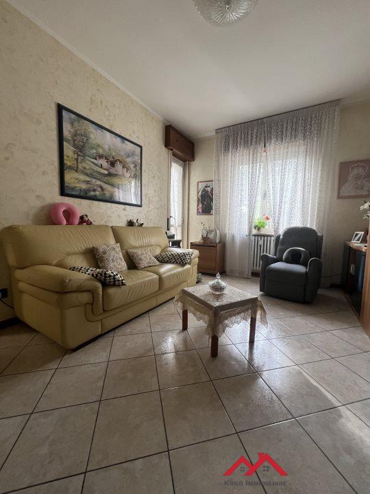 Vendita Bivani, Melzo foto