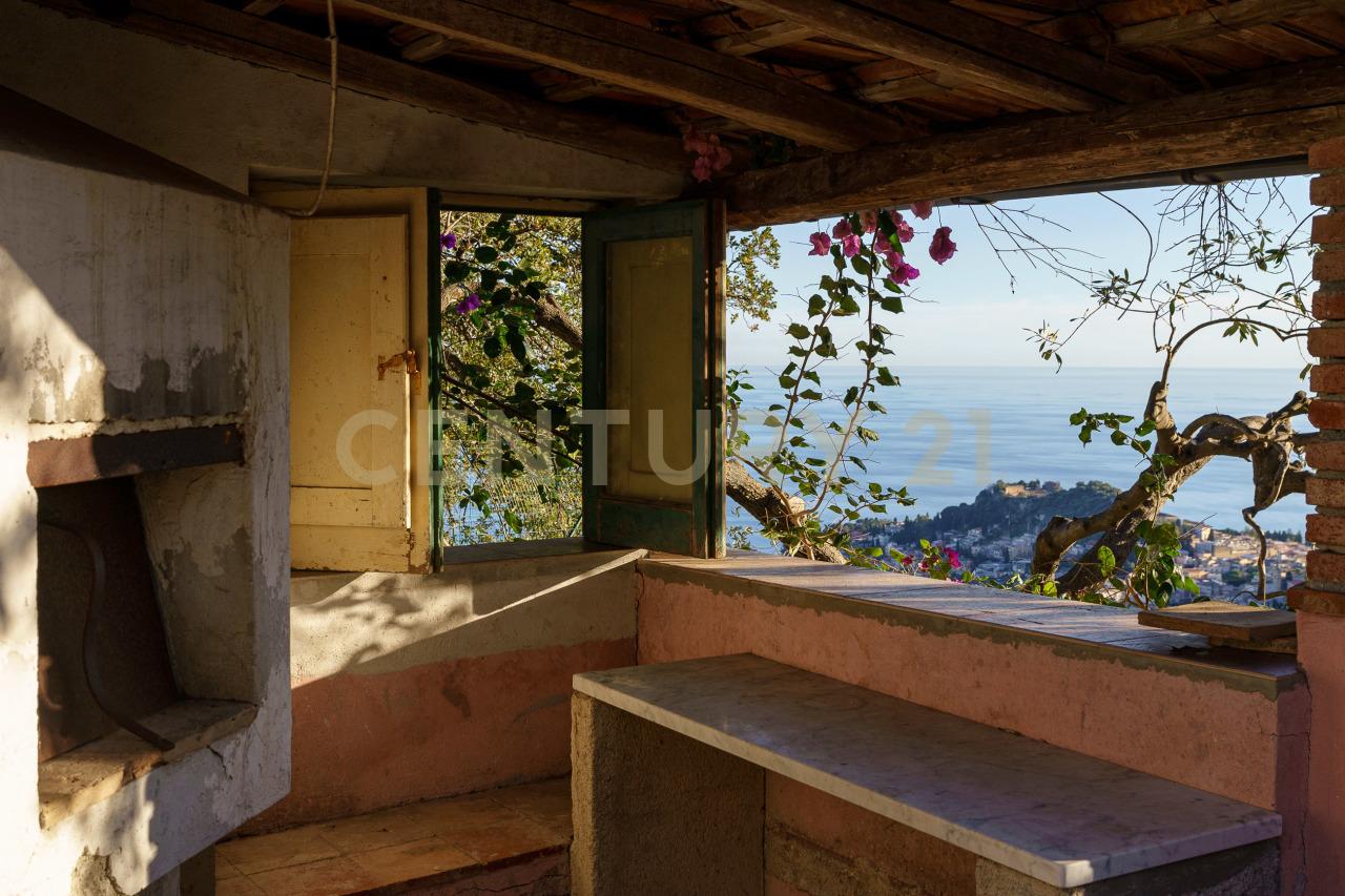 Vendita Esavani, Castelmola foto