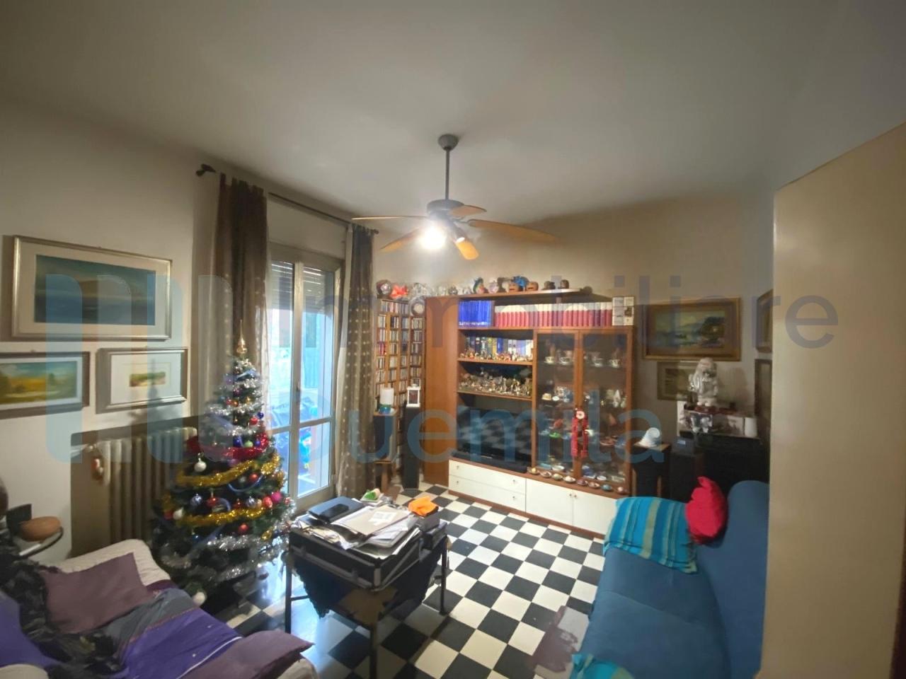 Vendita Multivani, San Lazzaro di Savena Vendita Multivani, San Lazzaro di Savena foto