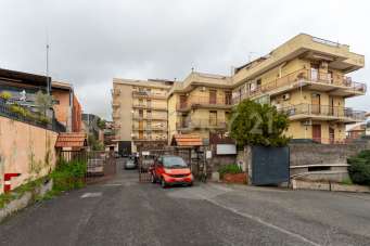 Affitto Quadrivani, Gravina di Catania Affitto Quadrivani, Gravina di Catania