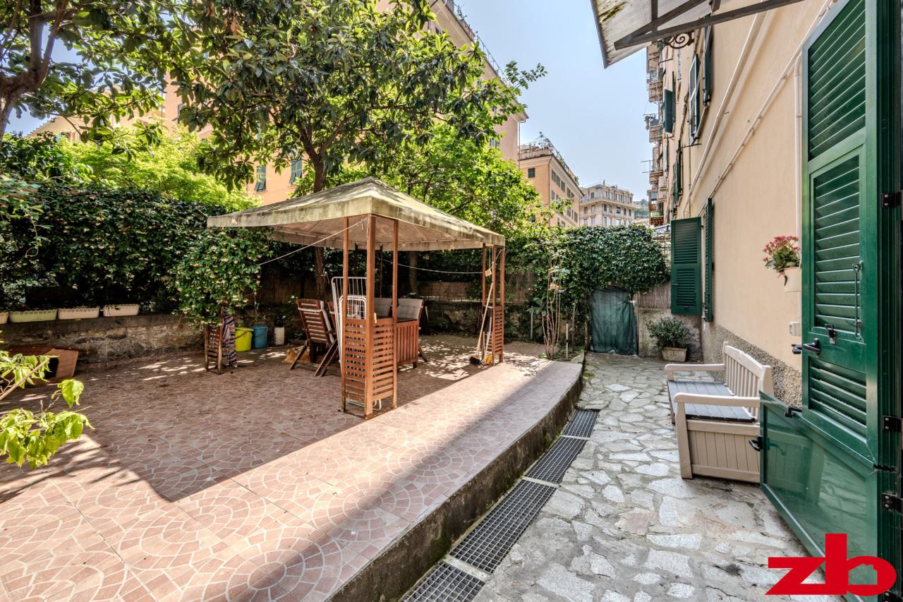 Vendita Pentavani, Genova foto