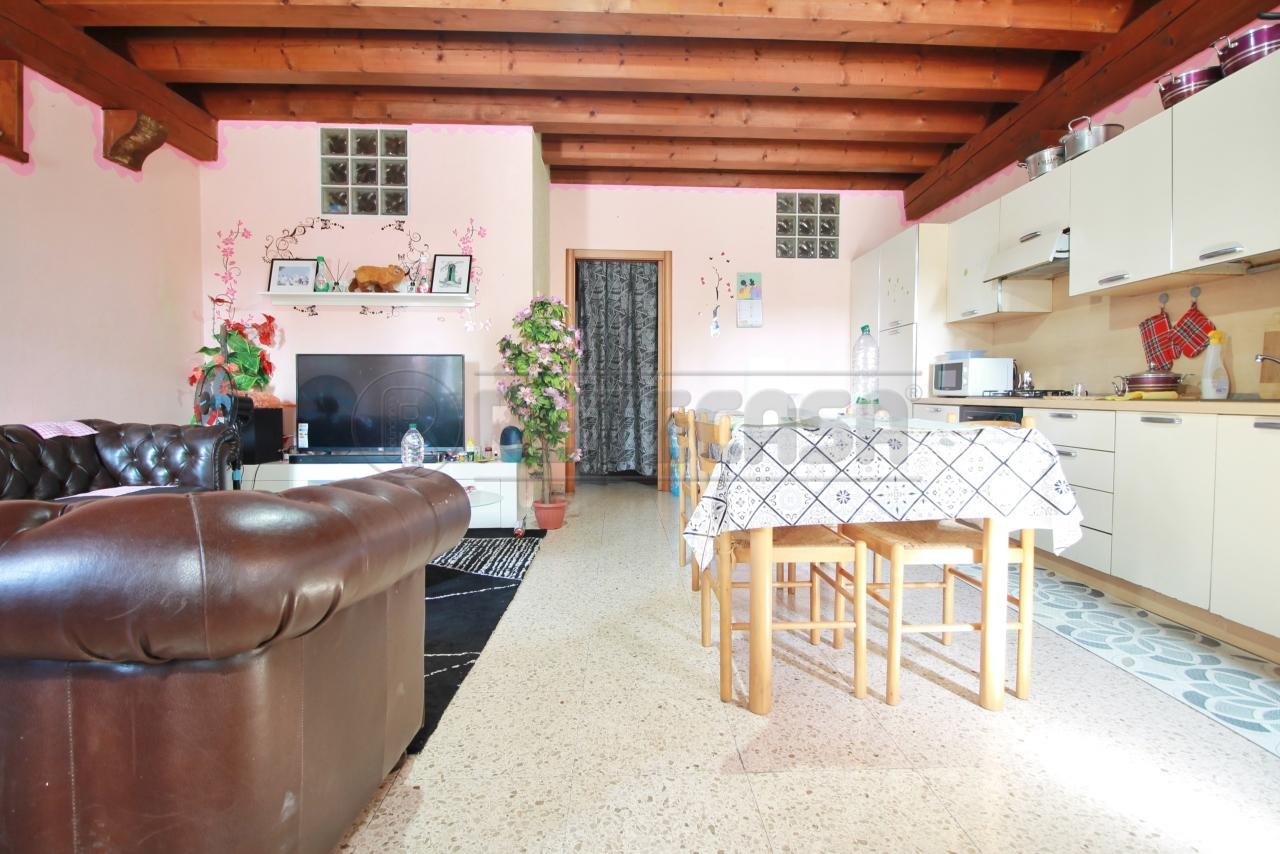 Vendita Quadrivani, Gambellara foto