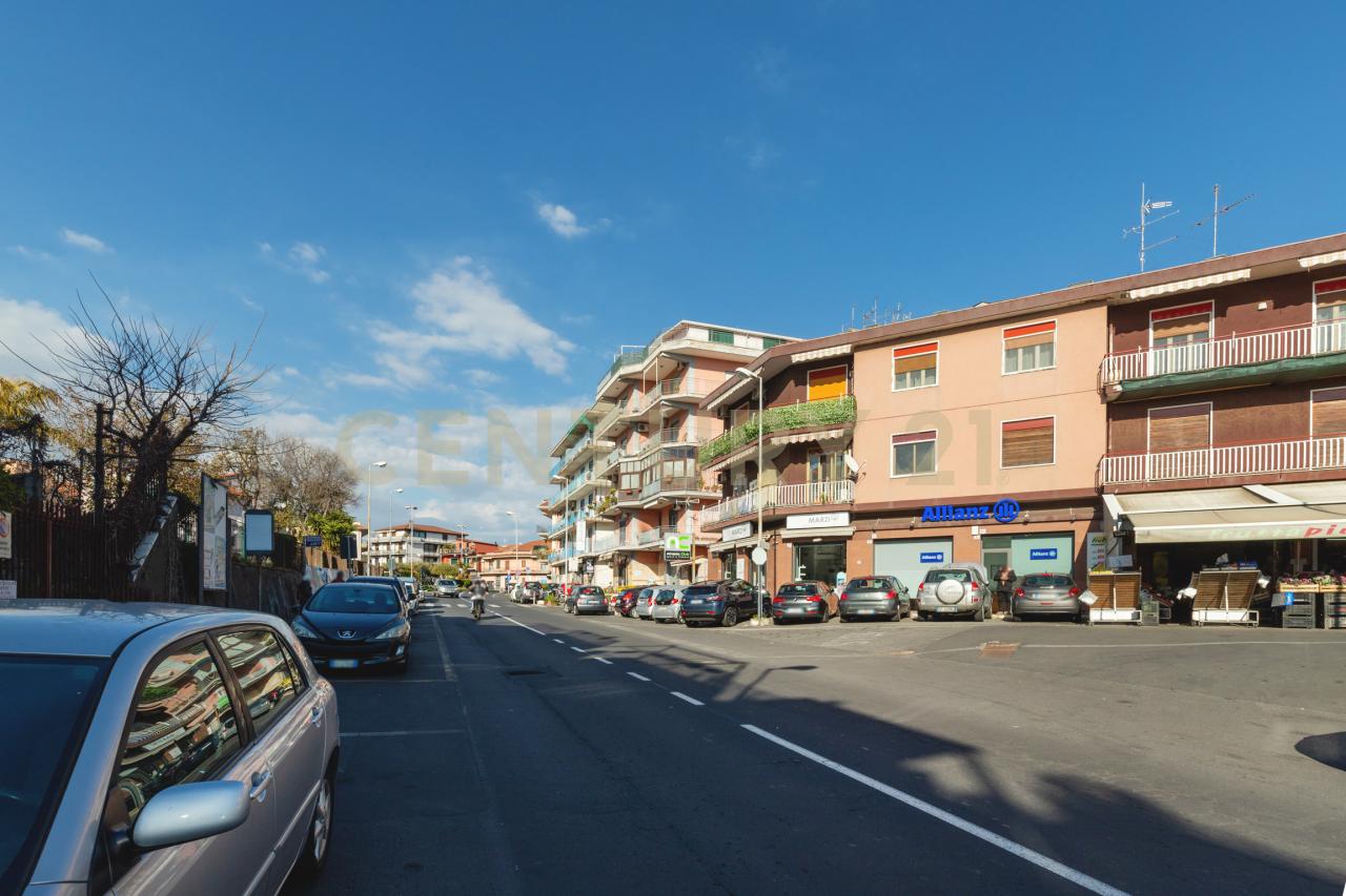 Vendita Garage , Gravina di Catania foto