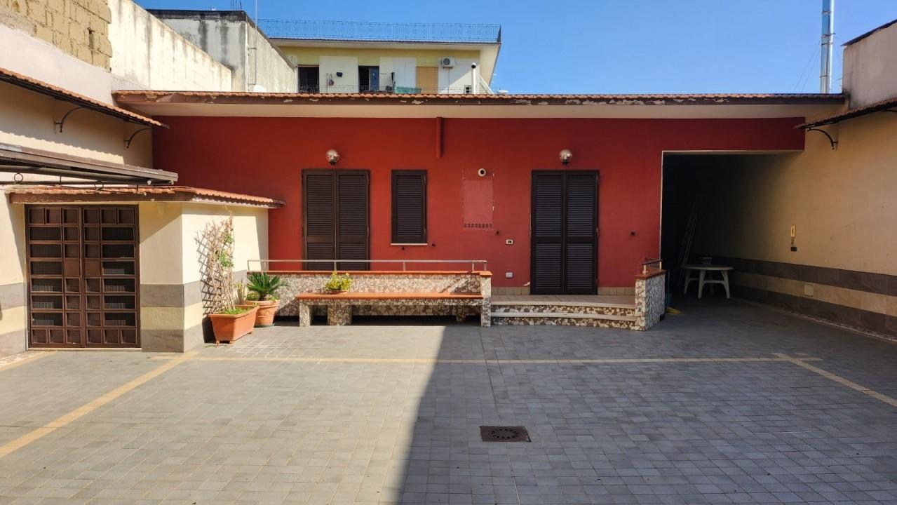 Vendita Trivani, Afragola foto