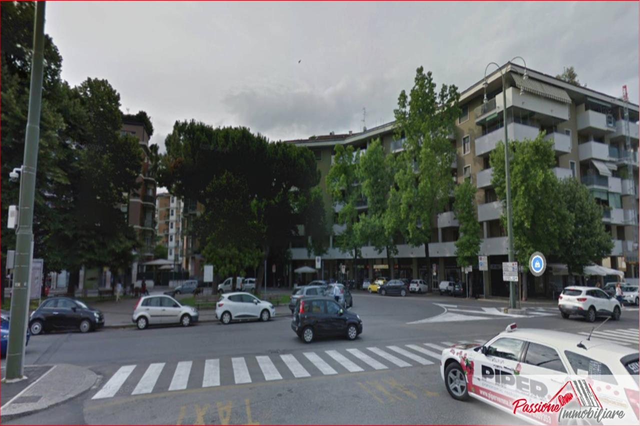 Vendita Locale commerciale, Verona foto