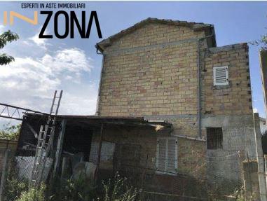 Vendita Quadrivani, Sant'Egidio alla Vibrata foto
