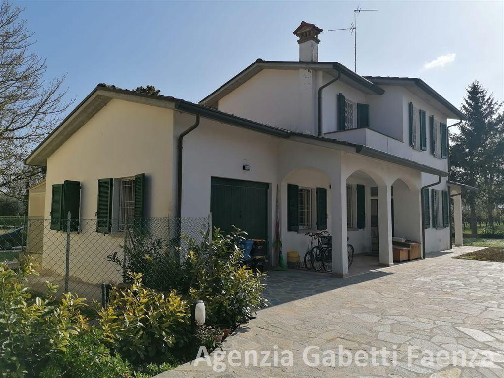 Vendita Casa Indipendente, Faenza foto