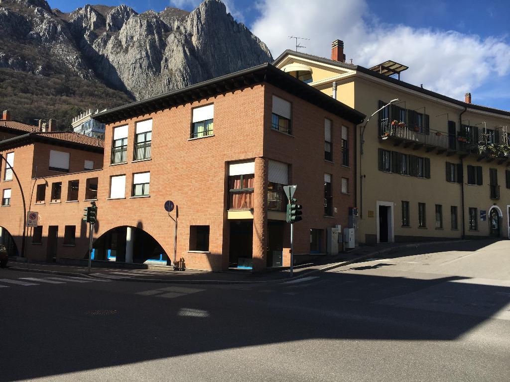 Vendita Negozio, Lecco foto