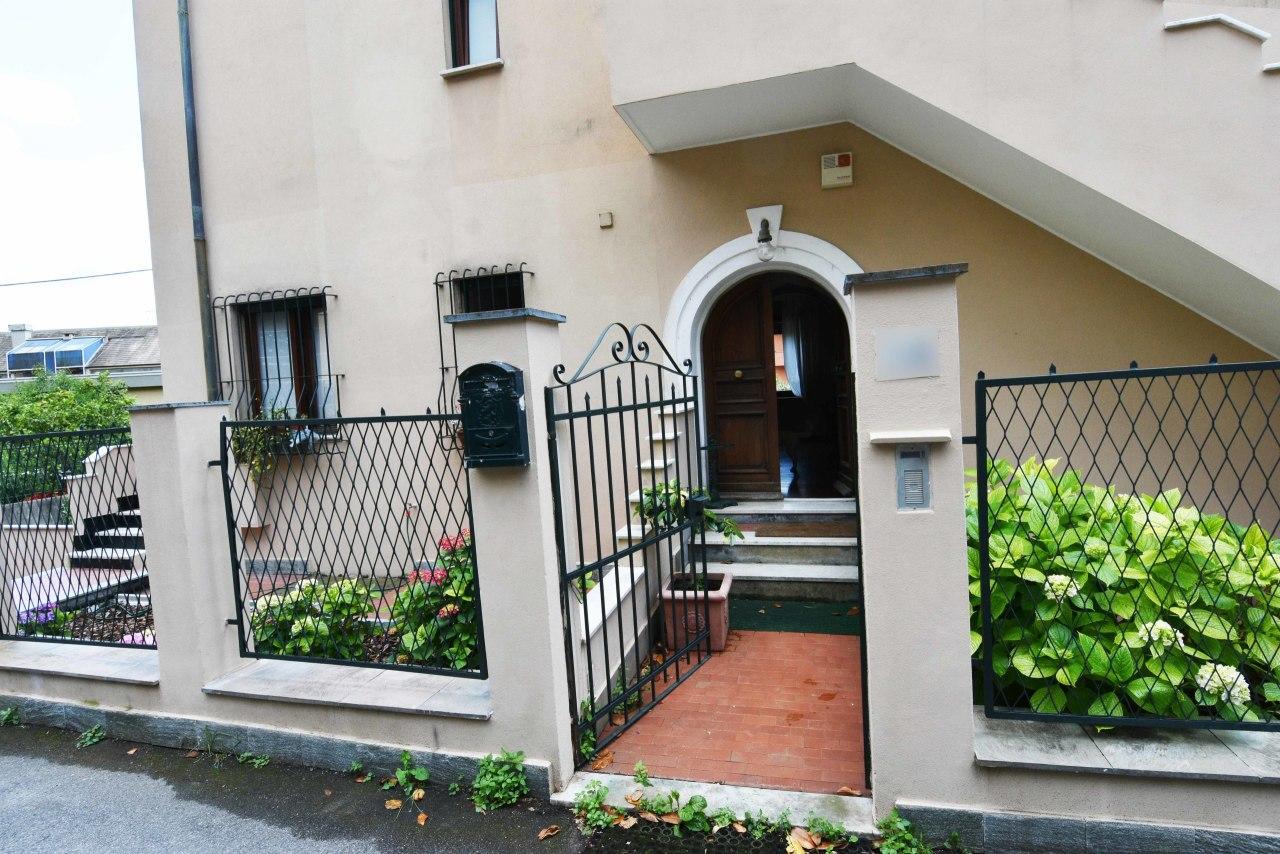 Affitto Multivani, Genova foto