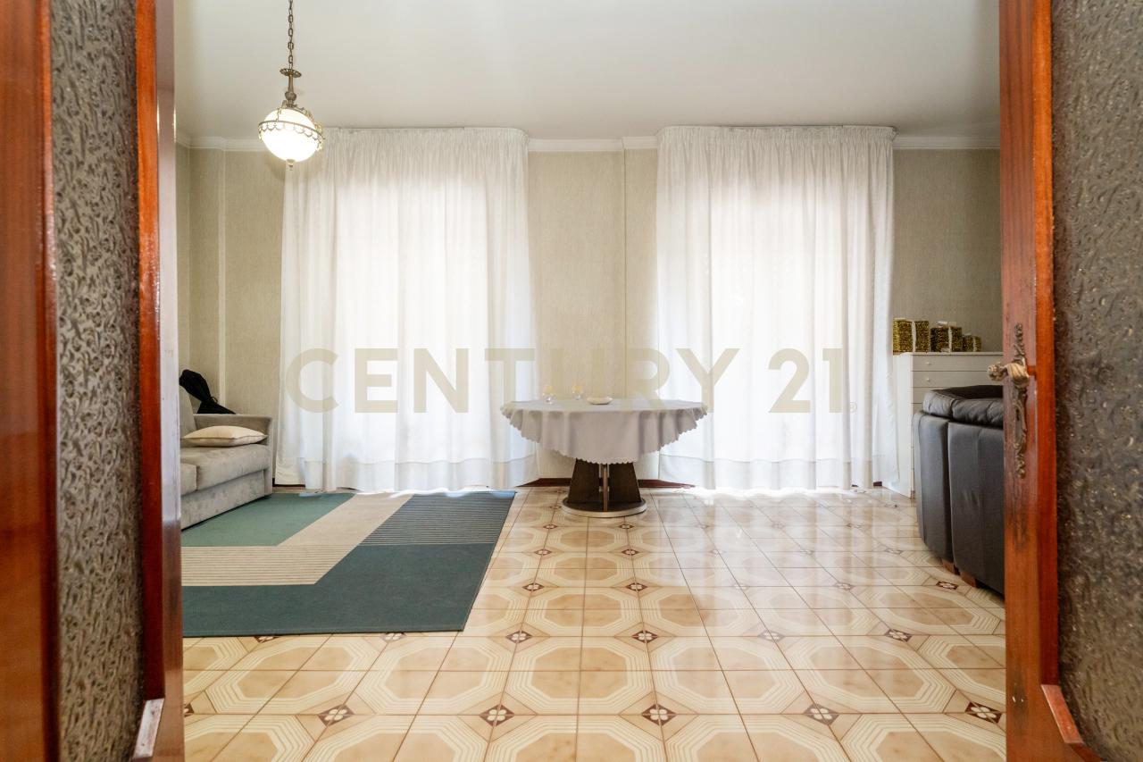 Vendita Quadrivani, San Giovanni la Punta foto