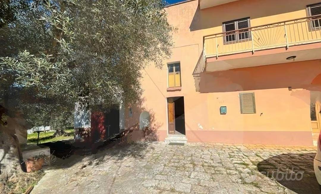 casa indipendente in vendita a Monopoli