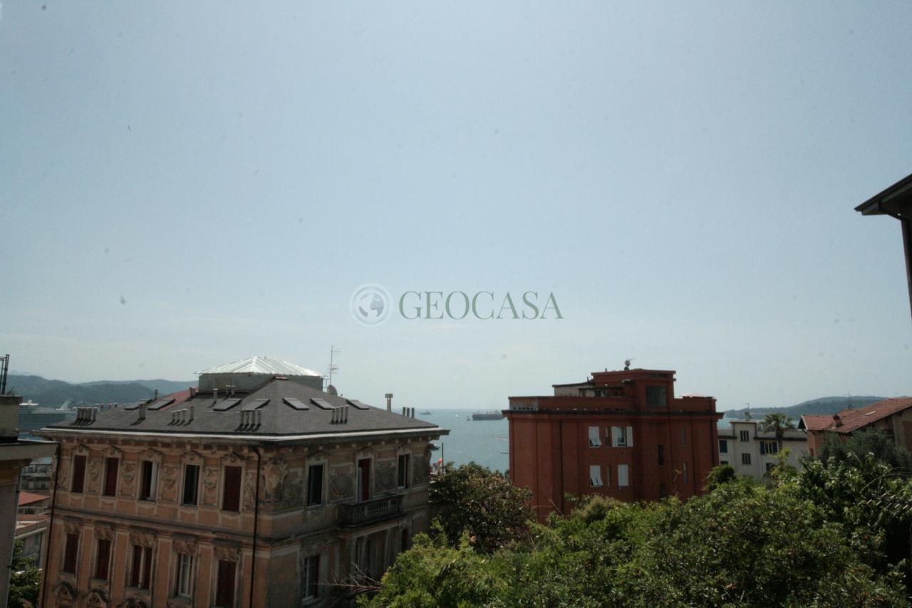 Vendita Eptavani, La Spezia foto