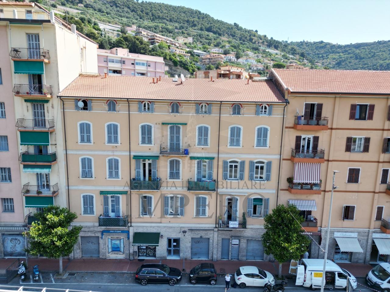 Vendita Quadrivani, Ventimiglia foto