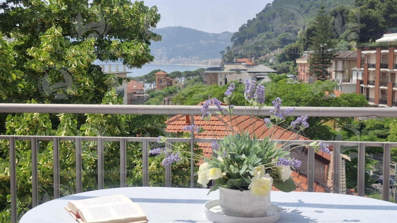 Vendita Attico, Alassio foto