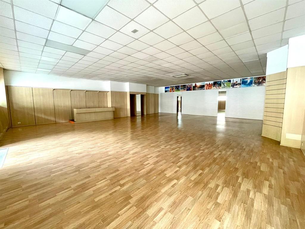 Affitto Negozio, Azzate foto