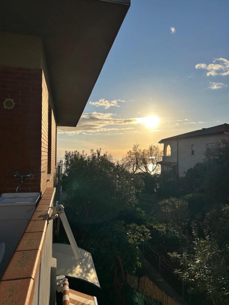Sale Trivani, Follonica foto