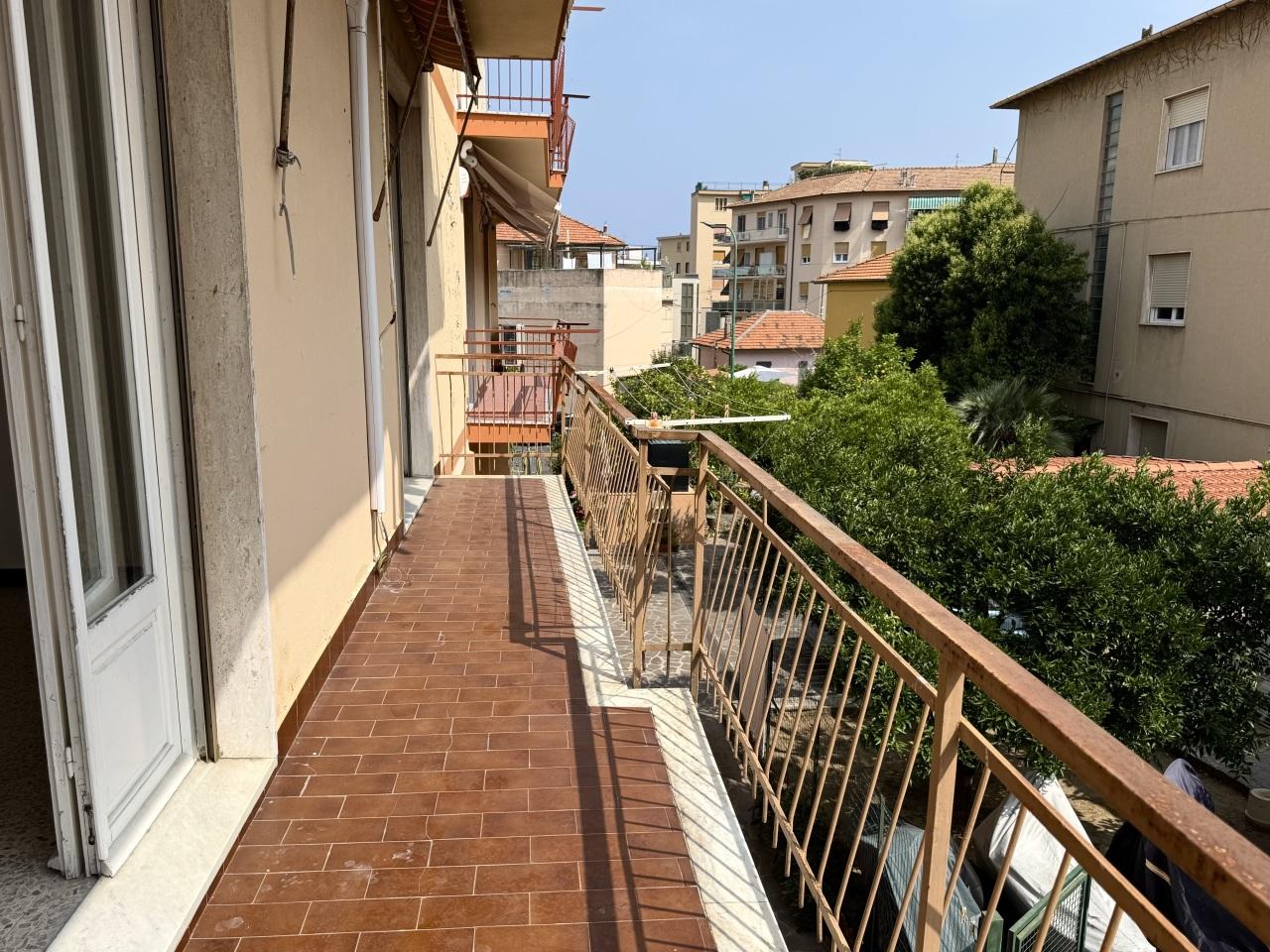 Vendita Quadrivani, Taggia foto