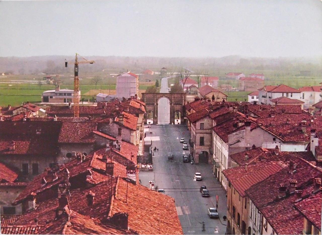 Vendita Bivani, Cherasco foto