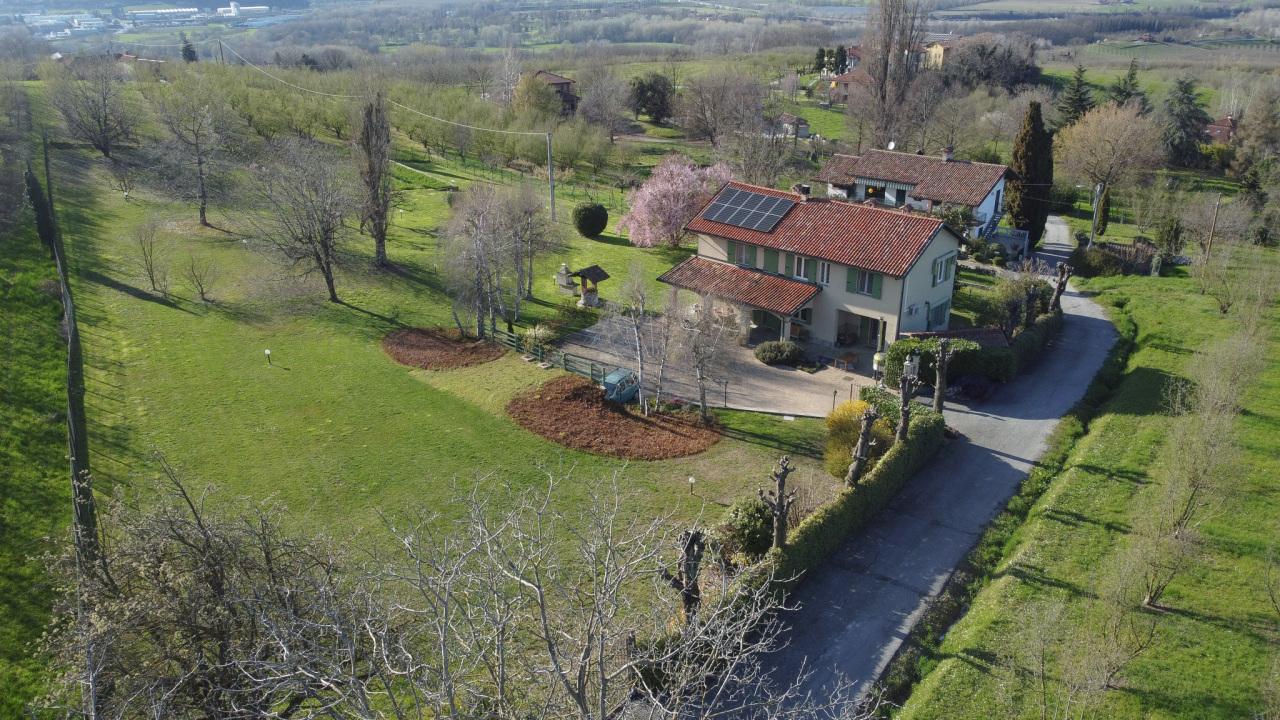 Vendita Esavani, Cherasco foto