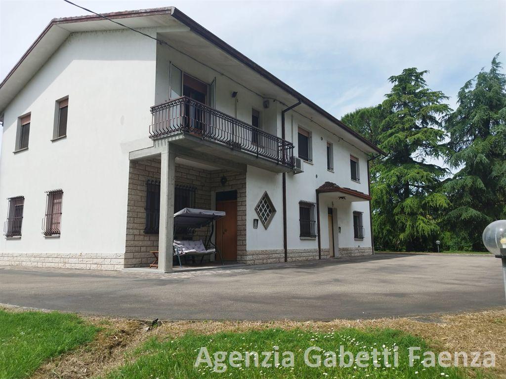 Vendita Casa Indipendente, Faenza foto