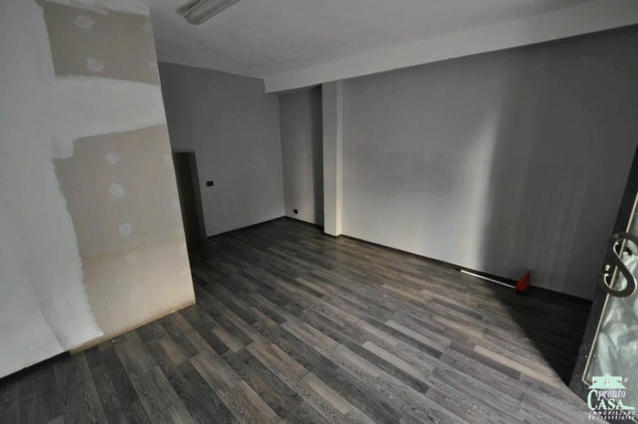 Vendita Magazzino, Ragusa foto