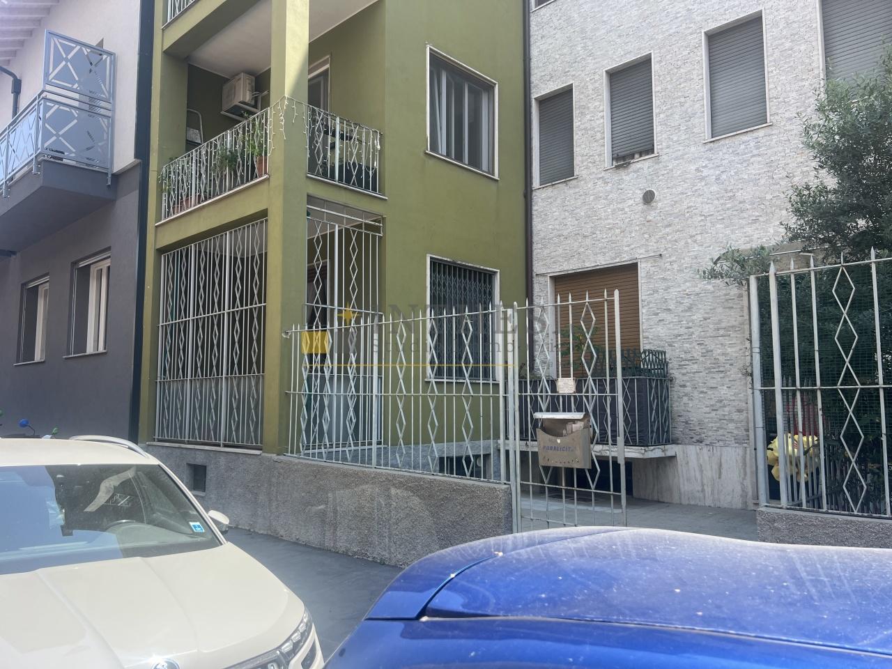Vendita Monovano, Milano foto