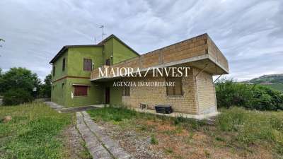 Vendita Multivani, Carassai
