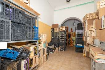 Vendita Monovano, Adrano