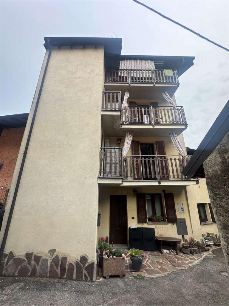 Vendita vendita, Cuasso al Monte foto