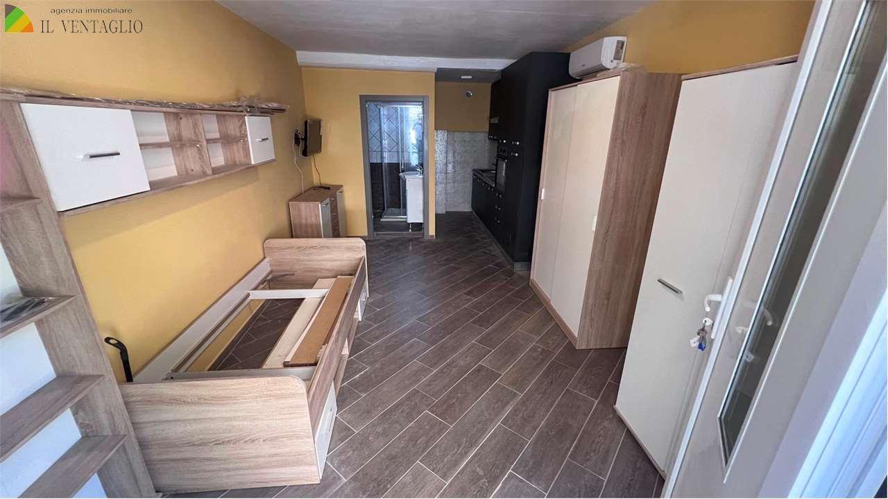 Affitto affitto, Casalgrande foto