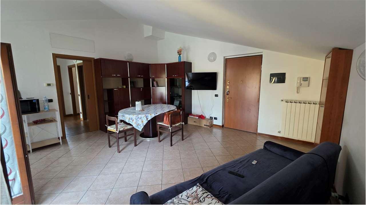 Affitto affitto, Mozzate Affitto affitto, Mozzate foto