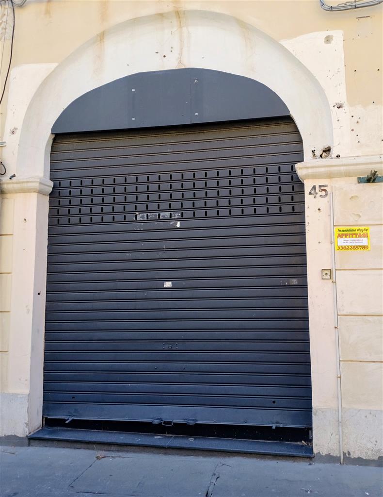 Affitto Negozio, Messina foto