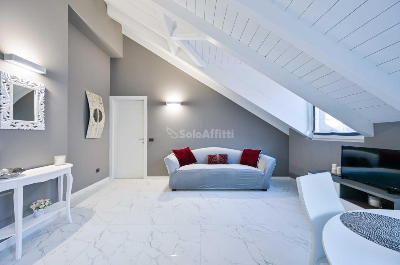 Affitto Trivani, Milano foto