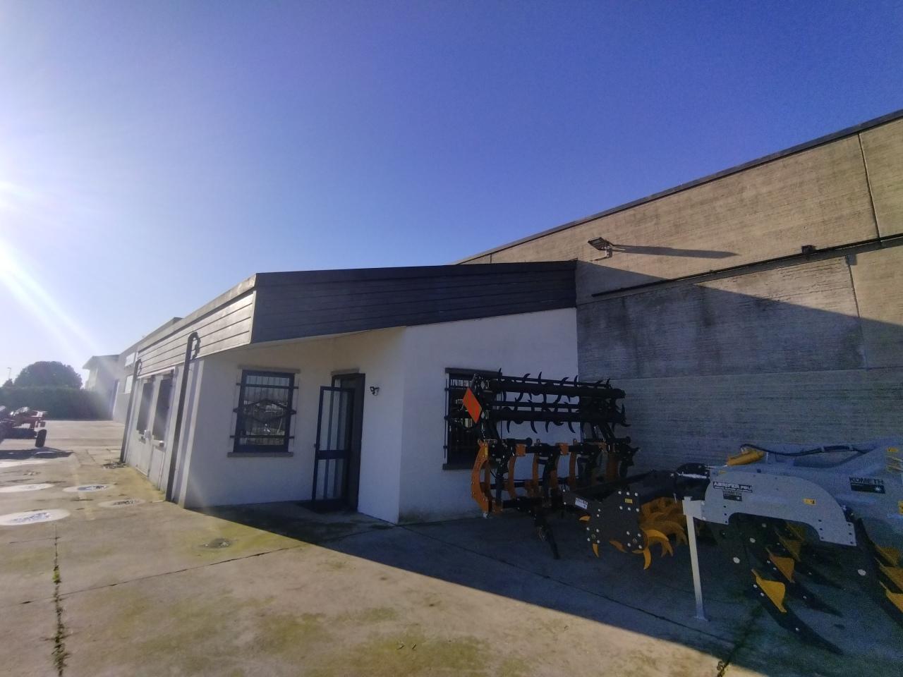 Vendita Industriale, San Giovanni in Croce Vendita Industriale, San Giovanni in Croce foto