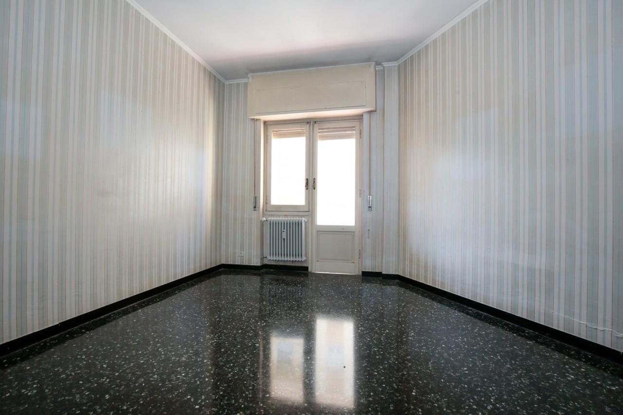 Vendita Eptavani, Genova foto