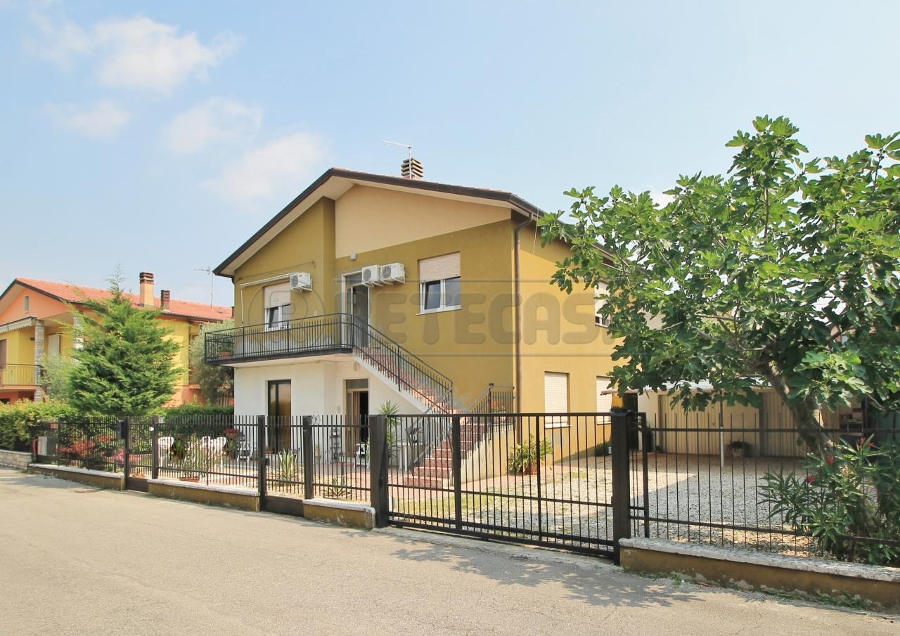 Vendita Multivani, Montecchio Maggiore Vendita Multivani, Montecchio Maggiore foto