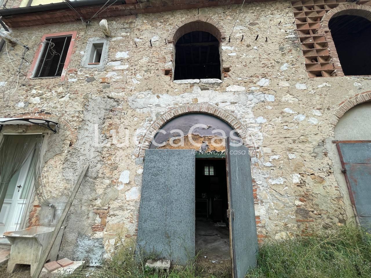 Vendita Rustico, Lucca foto