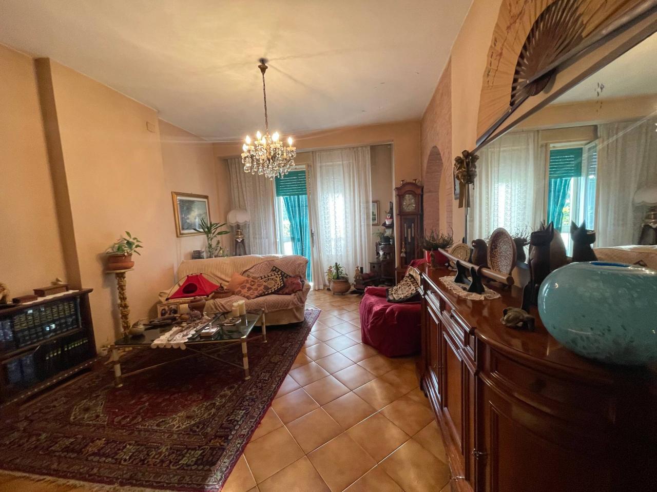 Sale Appartamento, Ferrara foto