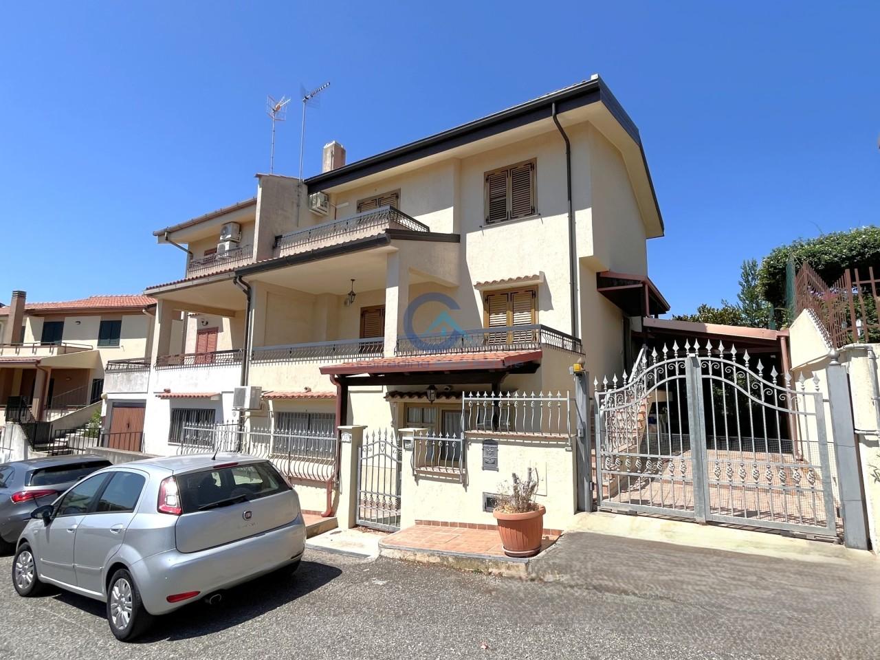 Vendita Multivani, Soverato foto