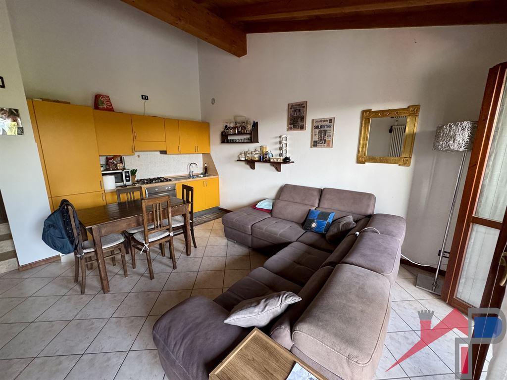 Vendita Appartamento, Caprino Bergamasco foto