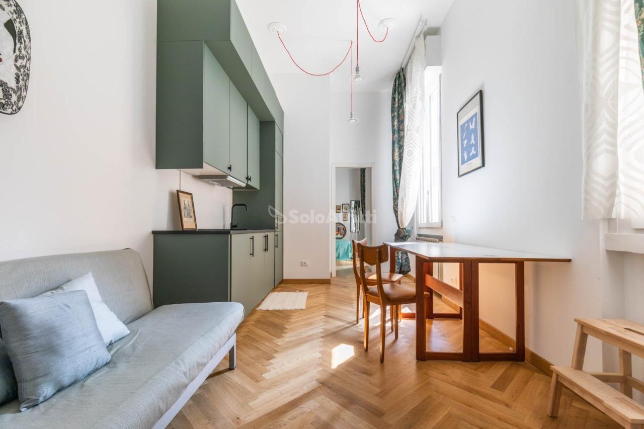 Rent Two rooms, Milano foto