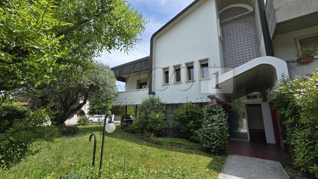 Vendita Multivani, Torri di Quartesolo foto